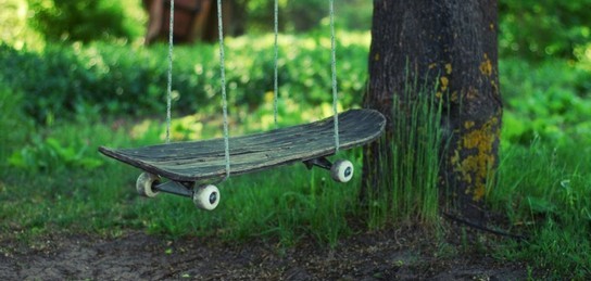 Ақ шағын шорт пен колготки киген қыз Жетілген әйелдермен үйдегі порнофильмдер