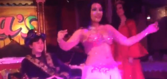 Легинстердегі, шорттағы және бриджидегі сперматозоидтардың фотосуреттері