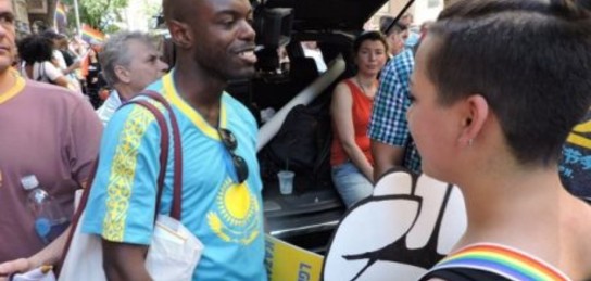 Оның әйеліне қолын қойған видеосы