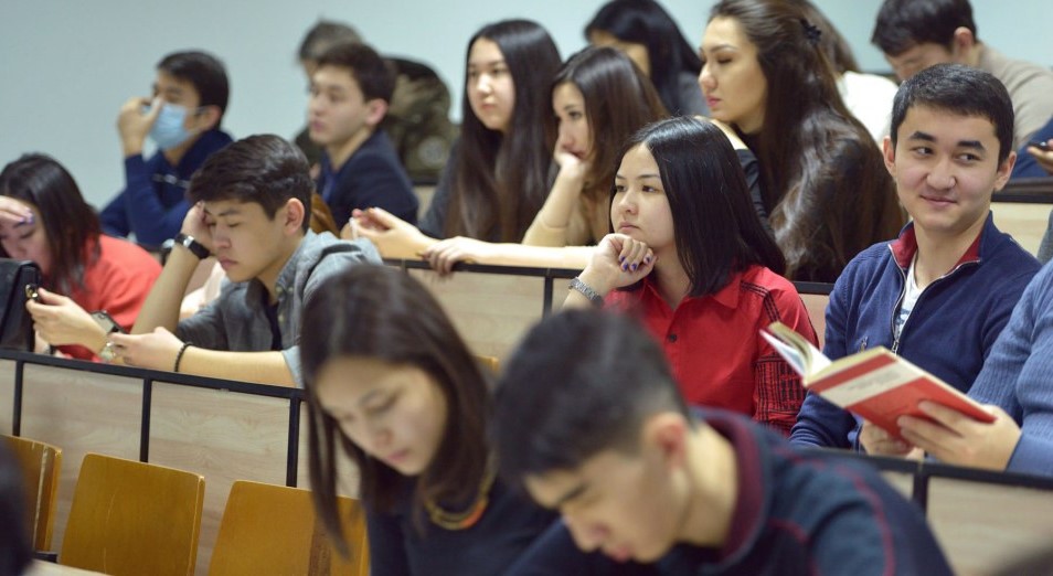 қатты үйсіз порно