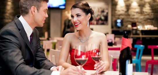 Мәскеуде жыныстық қатынас үшін ақша төлегісі келетін әйелдер