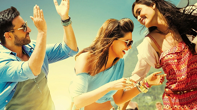 Интернеттегі керемет порно Ананың бетке отыру порносы