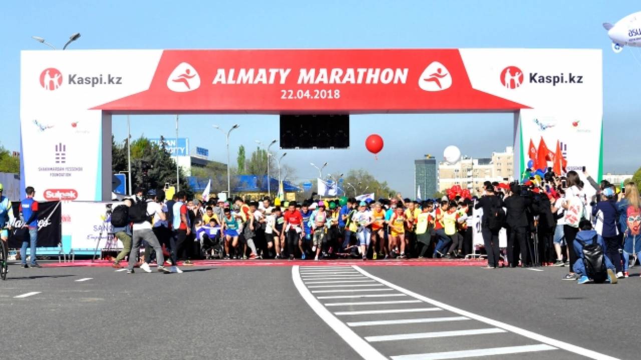 Almaty marathon. Алматы марафон. Алматинский марафон логотип. Алматы марафон фото. Алматы марафон фото 2019.