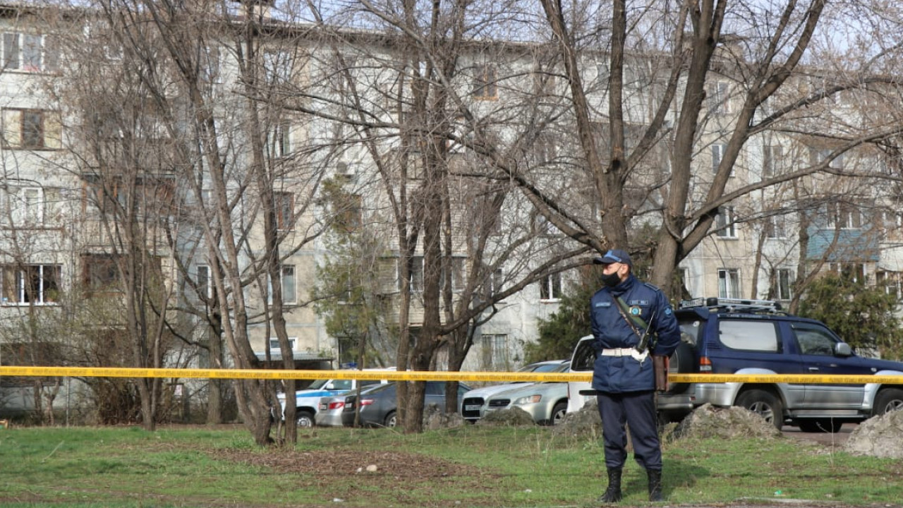 В Алматы за последние сутки сняты ограничительные меры с пяти зон очагов