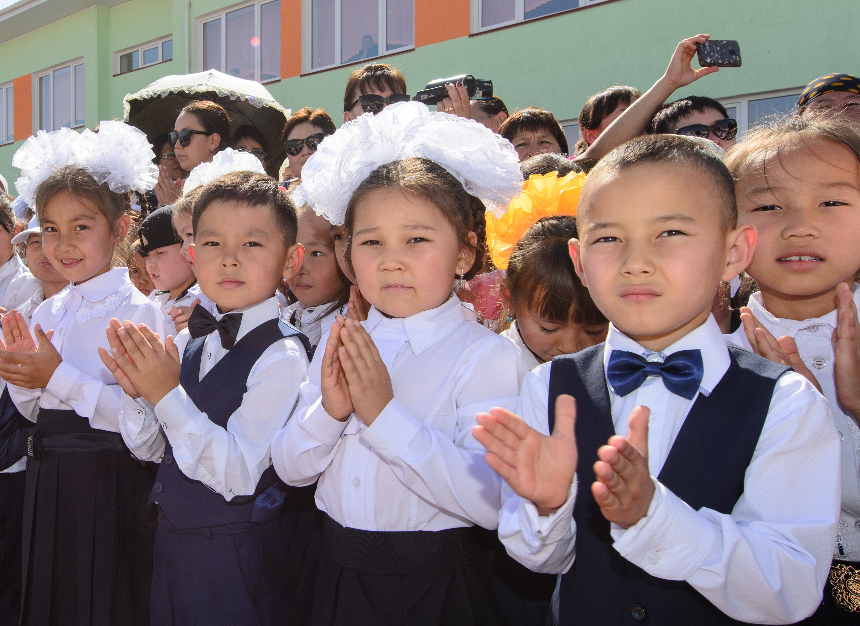 школьники казахстана