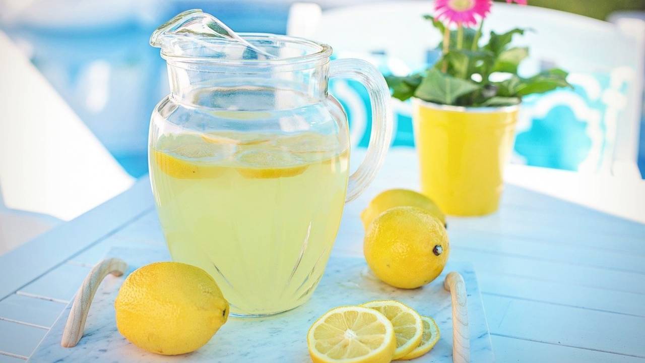 «Лимон против рака?» Занимаясь самолечением, люди теряют драгоценное время