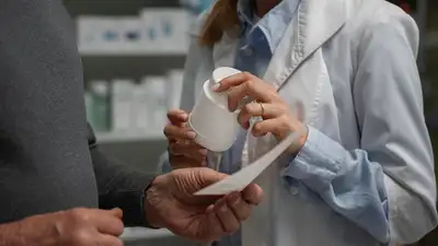 Фотосуреттерде қатты порно қараңыз