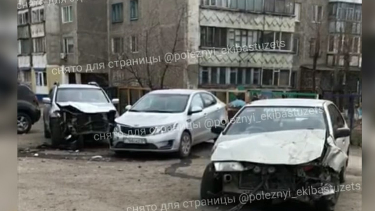 Гражданин сидоров припарковал свой автомобиль на детской. Авария в городе Экибастуз.