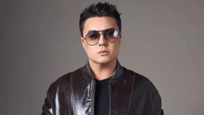 Колготкидегі әйел порно hd