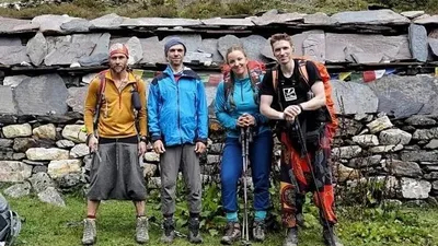 Арық Лиза кемпірлермен порно