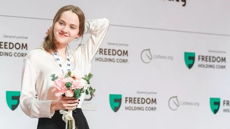 Екі қынаппен жыныстық қатынас