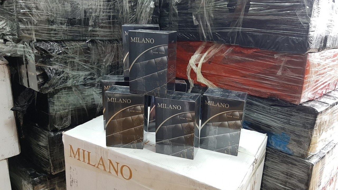 Milano new york сигареты. Милано Кавалло сигареты. Казахстанские сигареты Milano. Сигареты cavallo Vulcano Red 120. Сигареты cavallo Red Diamond.