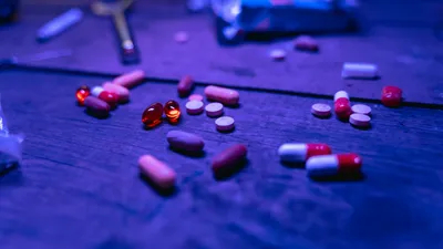 В Казахстане снижены объемы производства синтетических наркотиков – полиция