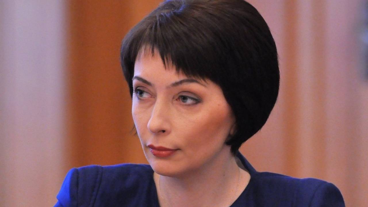Елена Лукаш Голая