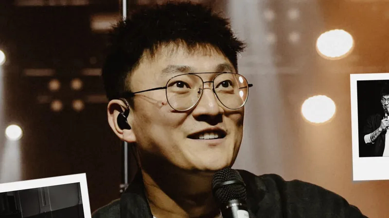 Alex Lim раскрыл имя исполнителя, с которым записал дуэт