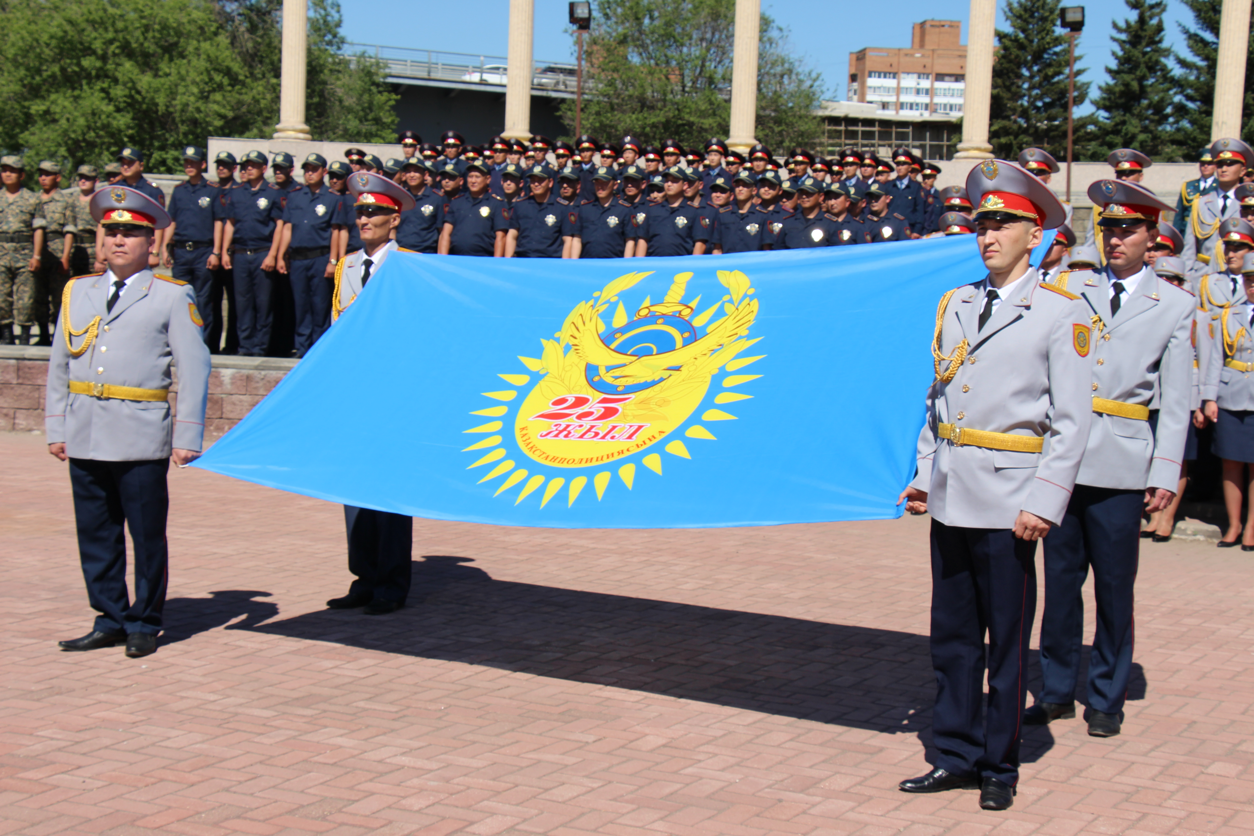 фуражка полиции казахстана